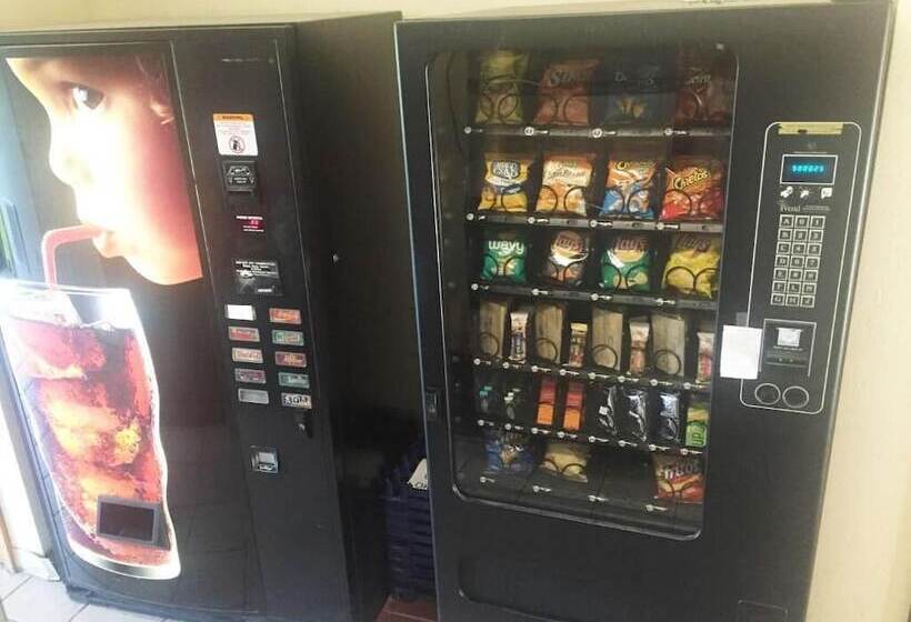 Motel 6 Portland, In