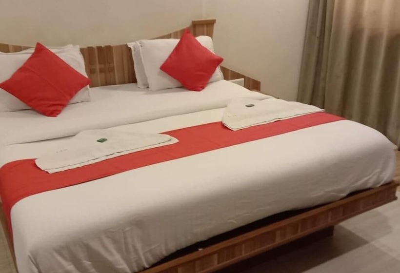 فندق Praveen International