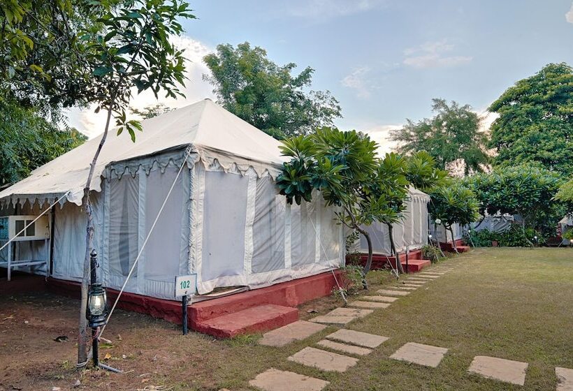 Hotel Ranthambore Tiger Resort By Park Tree