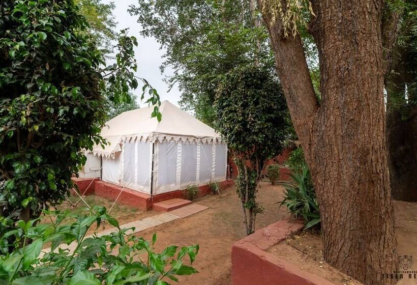 Hotel Ranthambore Tiger Resort By Park Tree
