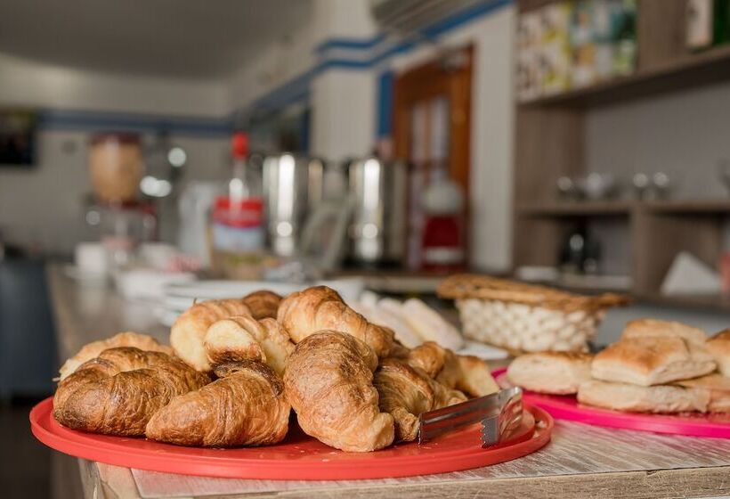 Отель Alojamiento Raque Lito