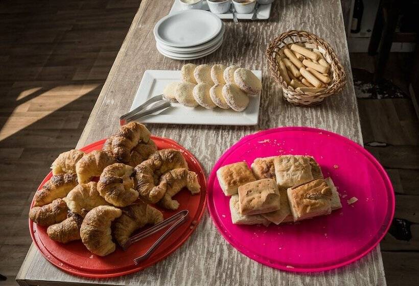 Отель Alojamiento Raque Lito