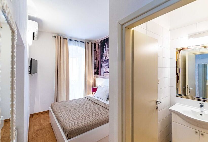 בית מלון כפרי Riva City Rooms