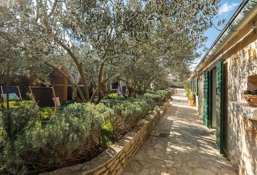 田舎風ホテル Agroturizam Perica