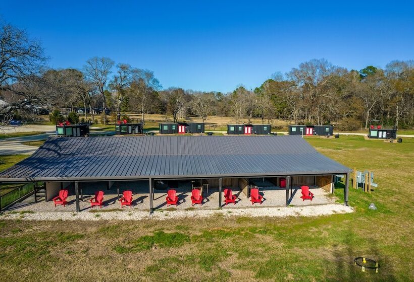 田舎風ホテル Happy Goat Retreat