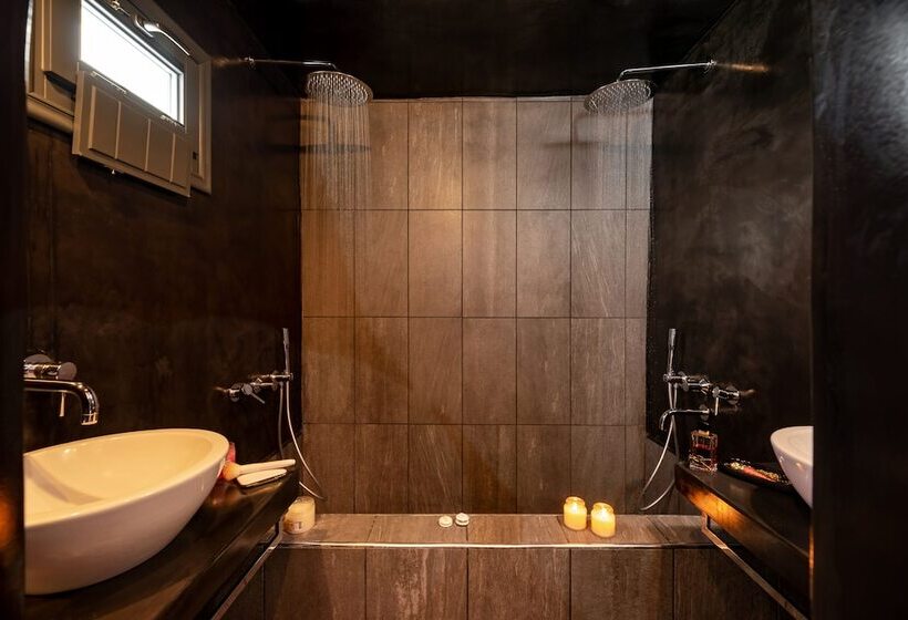 فندق Saint Sin Suites  Adults Only