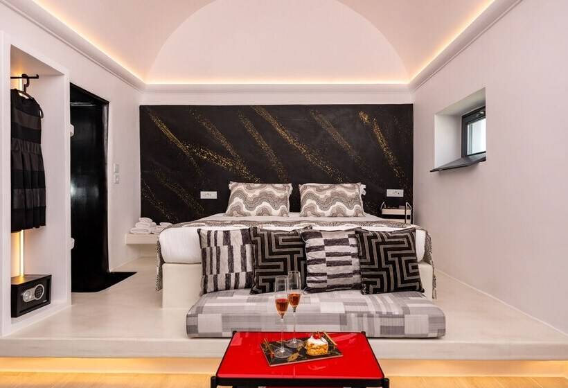 فندق Saint Sin Suites  Adults Only