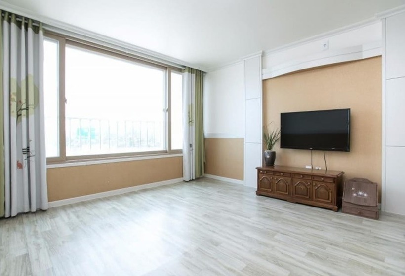 فندق Samcheok Sicily Pension