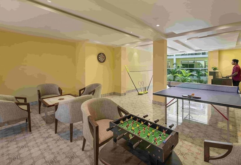호텔 Sea Breeze Sarovar Portico Varca Goa