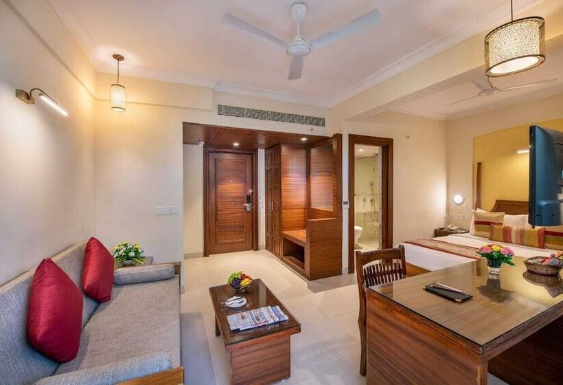 בית מלון כפרי Sea Breeze Sarovar Portico Varca Goa