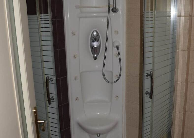 בית מלון כפרי Serenity Tolo