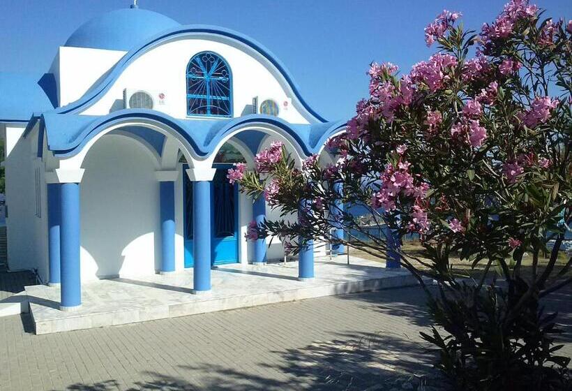 בית מלון כפרי Serenity Tolo