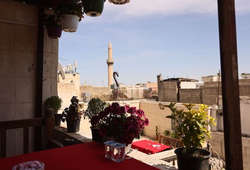 هتل Serif Pasa Konaklari