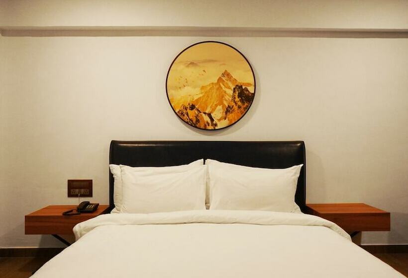 Отель Shanti Resorts