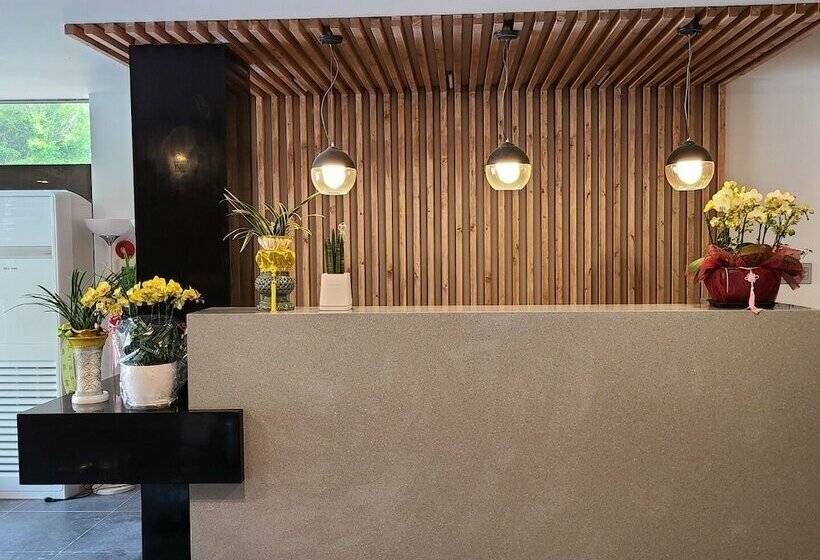 فندق Together House