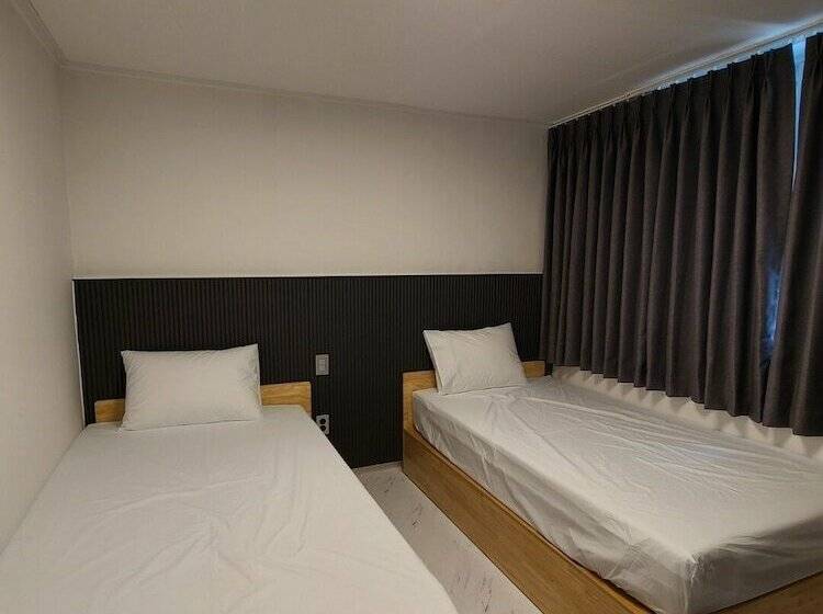 فندق Together House