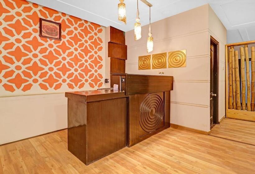 בית מלון כפרי Treebo White Inn Koramangala