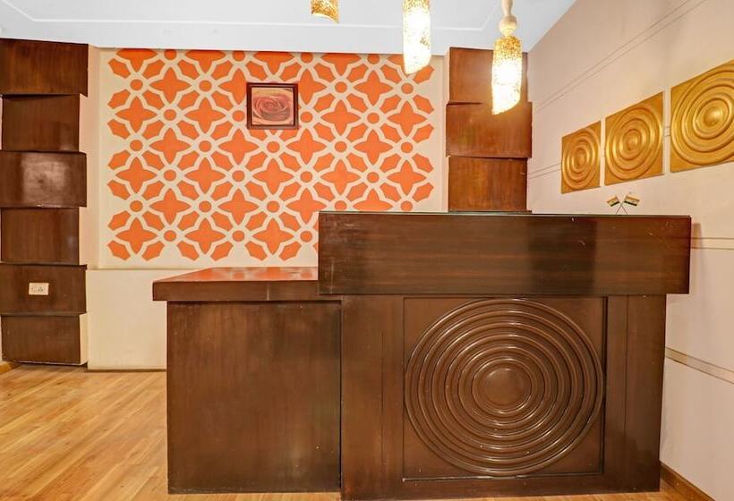 בית מלון כפרי Treebo White Inn Koramangala