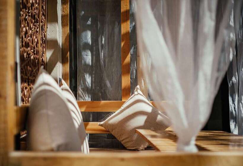 فندق Tyakshi Eco Village