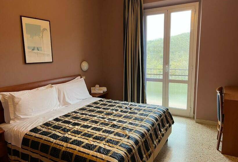 בית מלון כפרי Villa La Cima