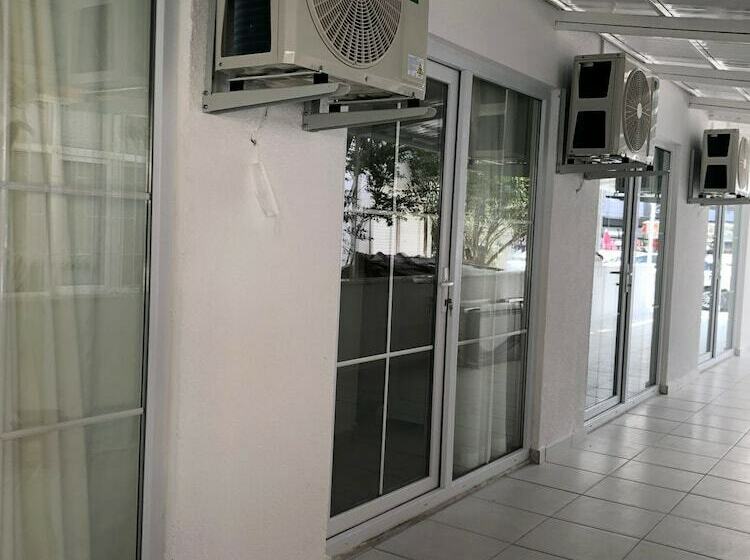 فندق White Suite Rooms