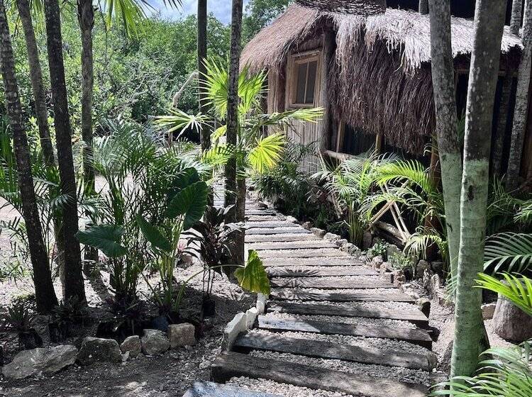 호텔 Yaxchen Tulum Cabanas & Cenote