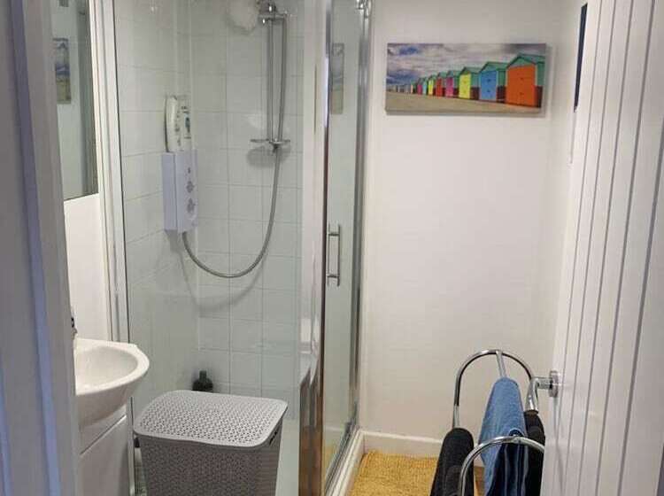 Lodge , Air Con , Free Parking , Mini Bar