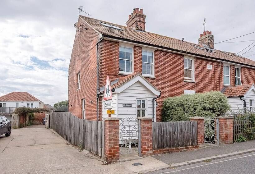 Longshore, Aldeburgh