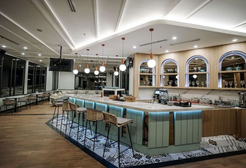 Luwansa Hotel & Convention Center Manado