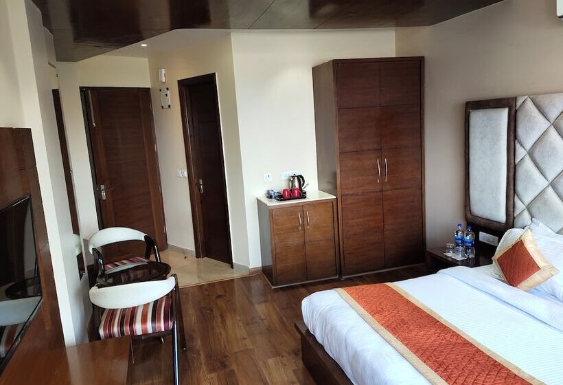 Mastiff Hotel Dalhousie