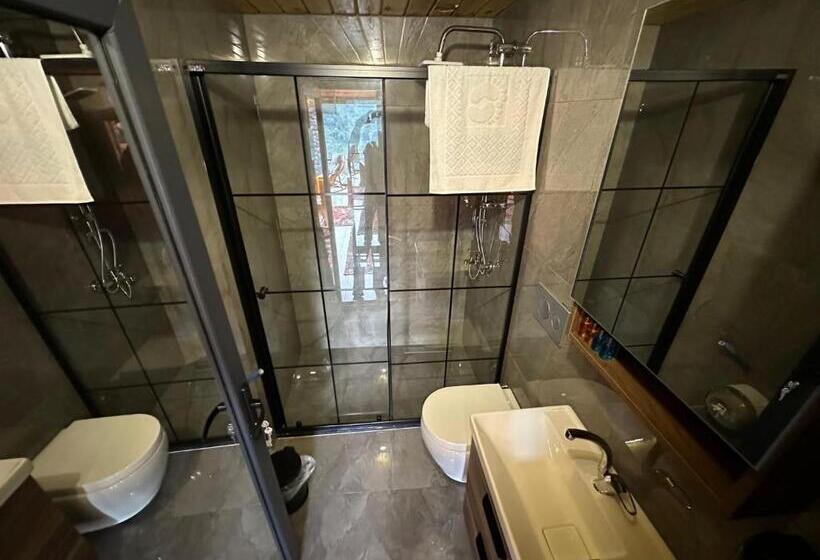 Puleri Suit Bungalow