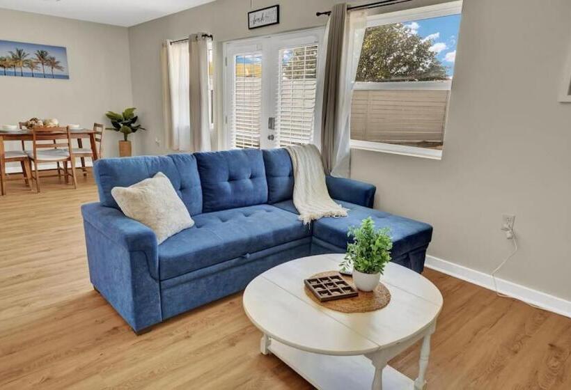 فندق على الطريق Bahama Breeze Suites