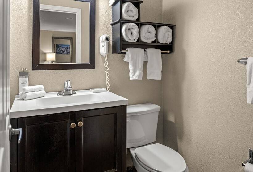 מוטל Buck Meadows Lodge