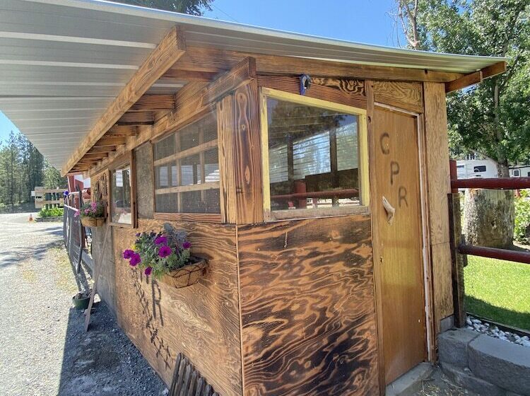 فندق على الطريق Columbia Point Resort