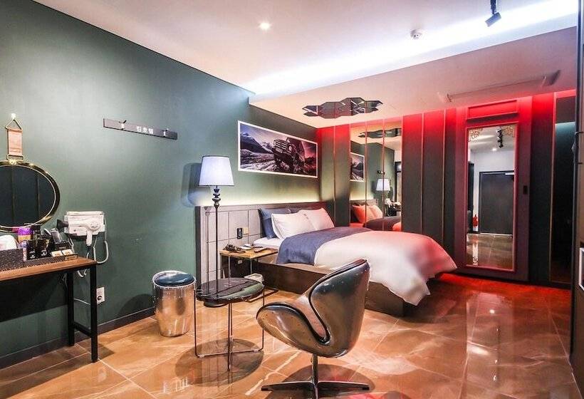 モーテル Namwon King