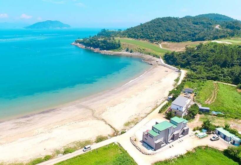 Namhae South Marine Spa Pension