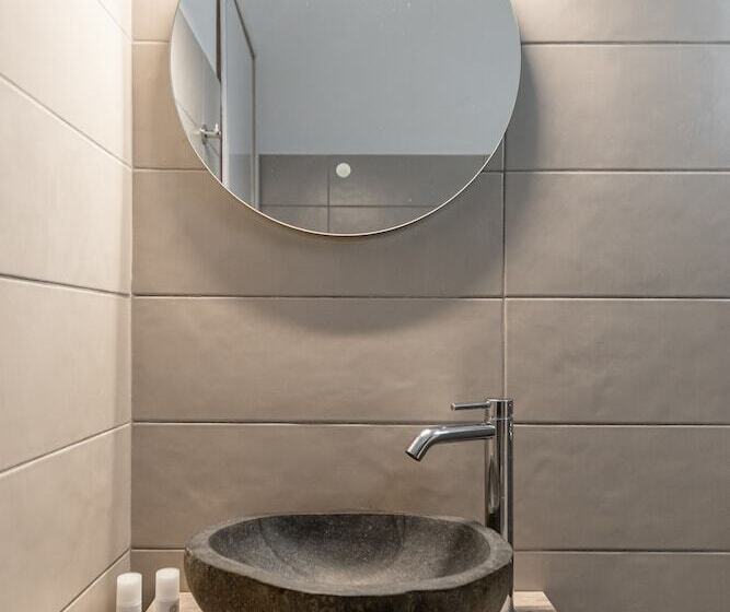 Naxian Garden Of Senses