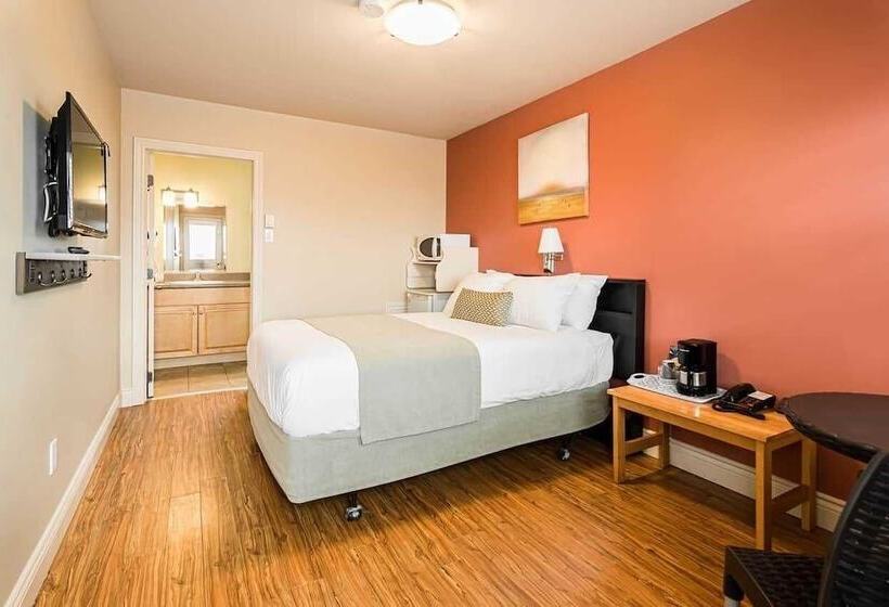 Parlee Beach Motel