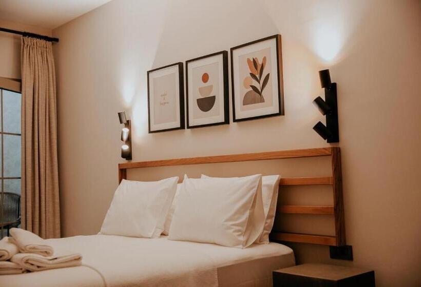 Paye Alaçatı Butik Otel