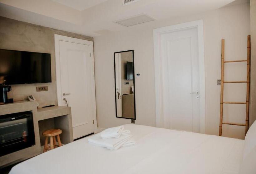 Paye Alaçatı Butik Otel