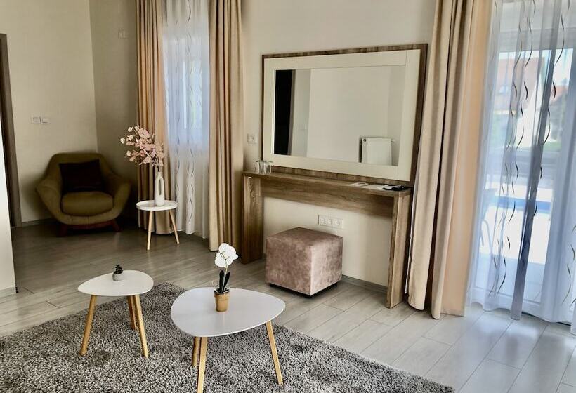 膳宿费 Alenso Guesthouse Hévíz