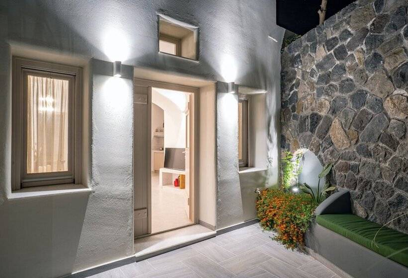 Пансион Wine And Yard Caves