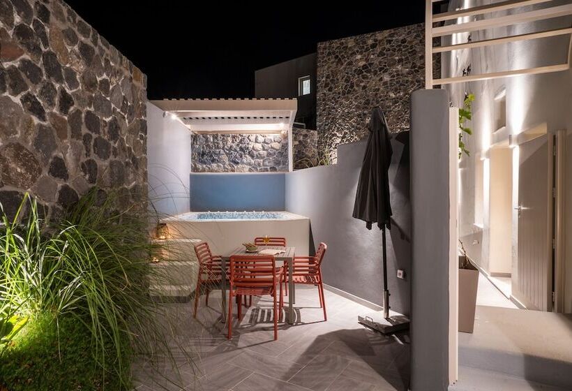 Пансион Wine And Yard Caves