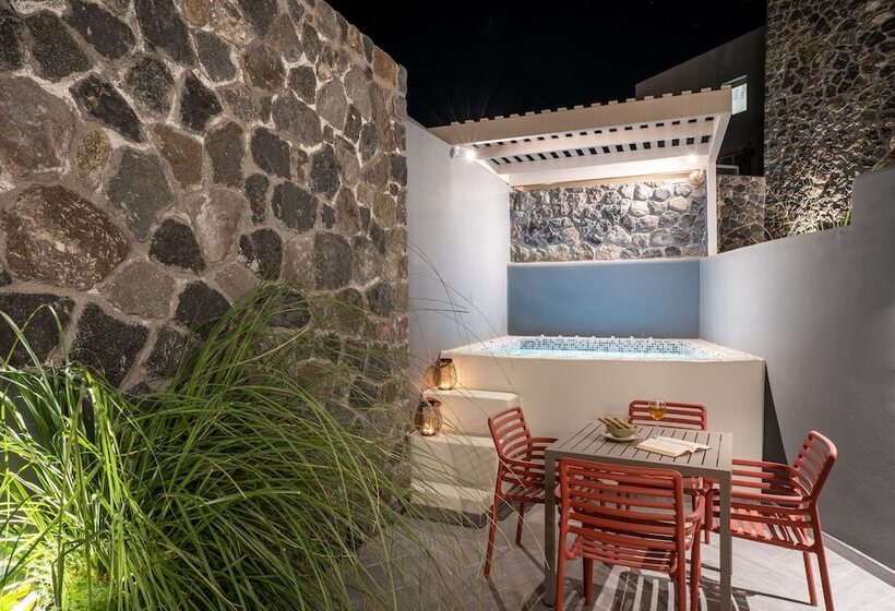 Пансион Wine And Yard Caves