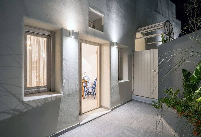 Пансион Wine And Yard Caves