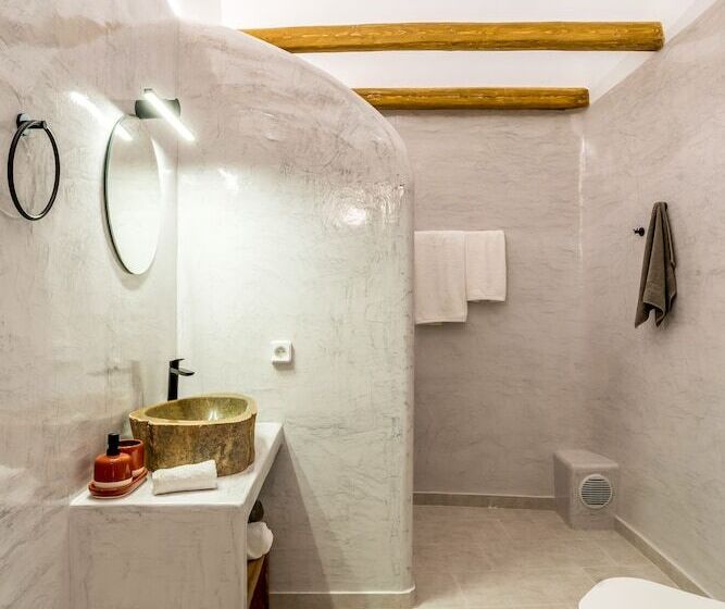 Пансион Wine And Yard Caves