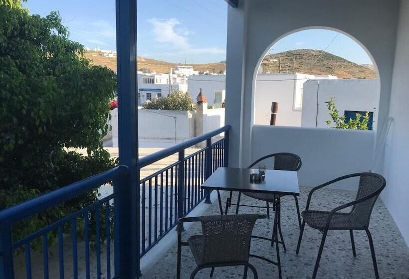 펜션 Kamara Rooms In Naousa