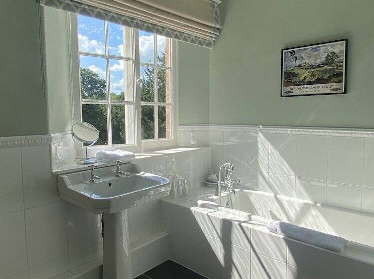 膳宿费 Chillingham Manor