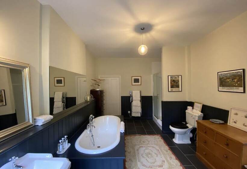 膳宿费 Chillingham Manor