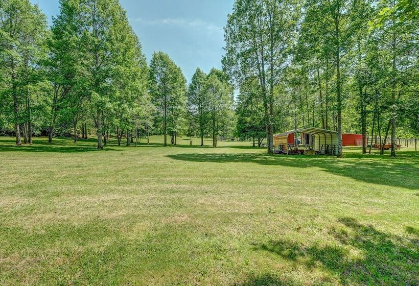 פנסיון Cobb Creek Cabins